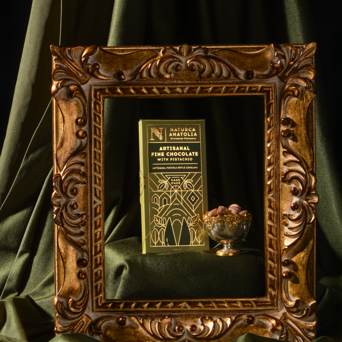 Naturca Anatolia Artizanal Fıstıklı Sütlü Tablet Çikolata 100 gr